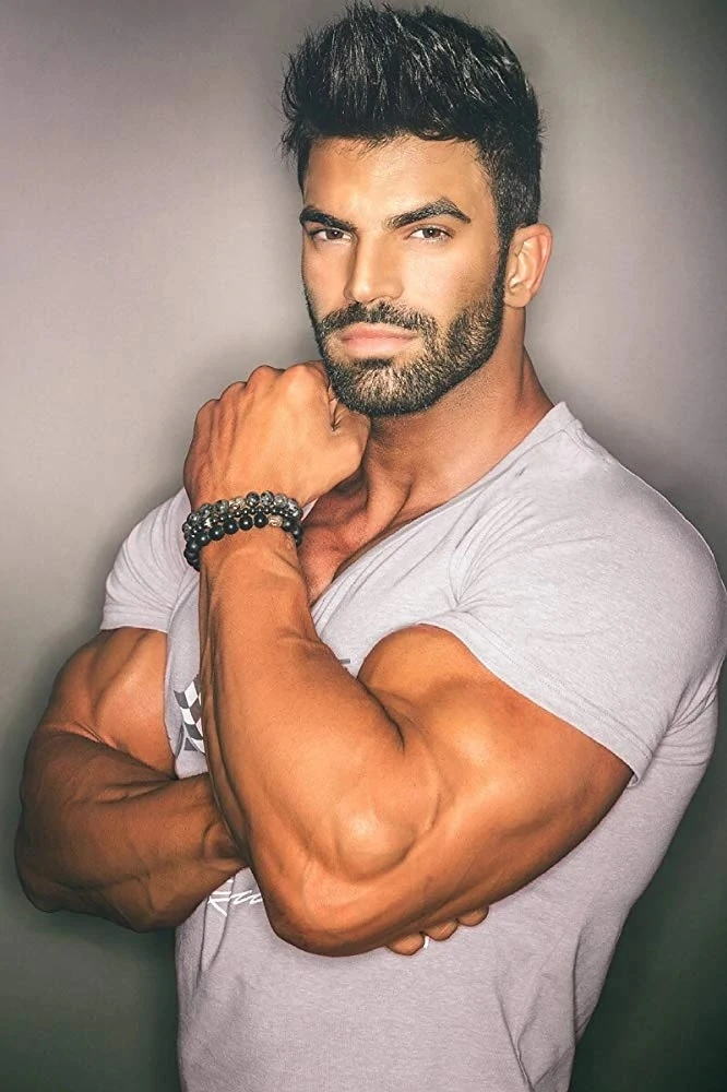 What Does Sergi Constance Eat In A Day?